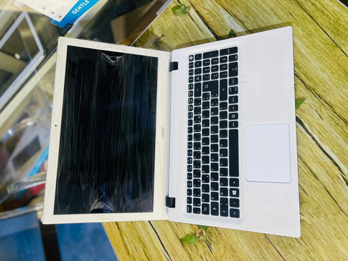 ACER tactile i3 5005U HDD 1000go Ram8go – Image 1