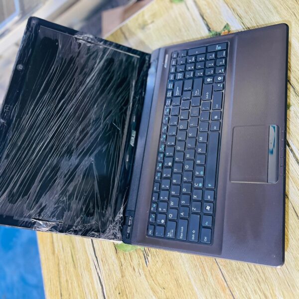 ASUS Core i7 HDD 500g Ram 8g