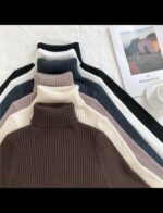 Pull colle roulé mixte – Image 4